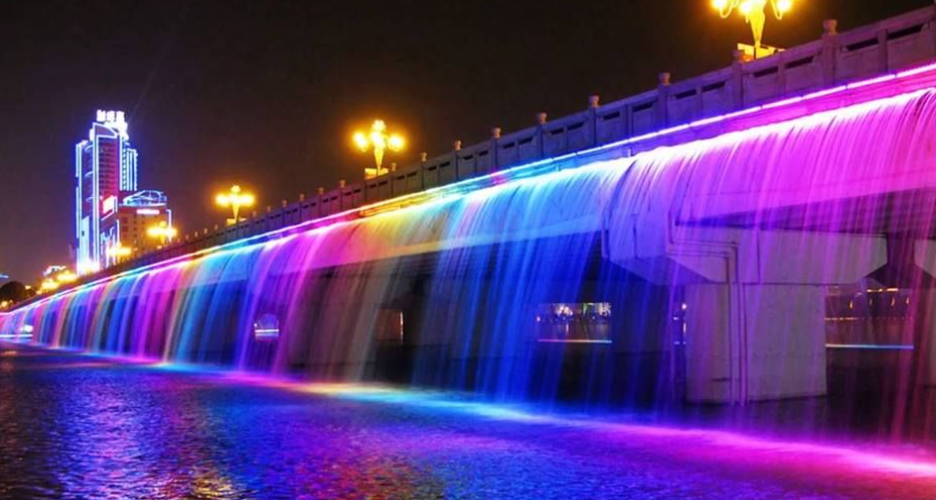 7. สะพานน้ำพุสายรุ้งบันโพ (Banpo Bridge Rainbow Fountain)